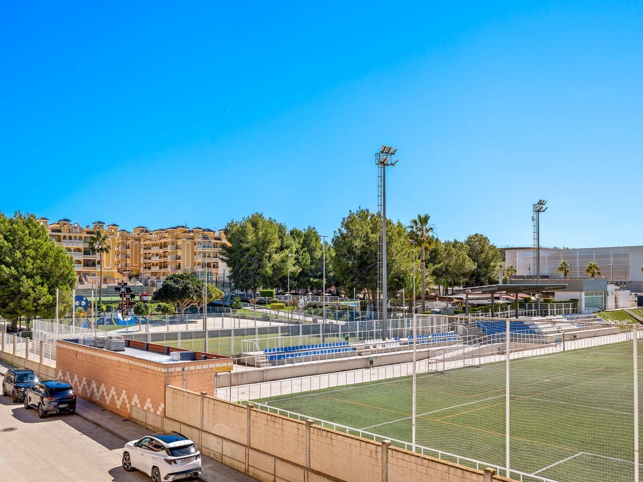 2 soveværelse Lejlighed til salg i Algorfa med swimmingpool garage - € 145.000 (Ref: 9756316)