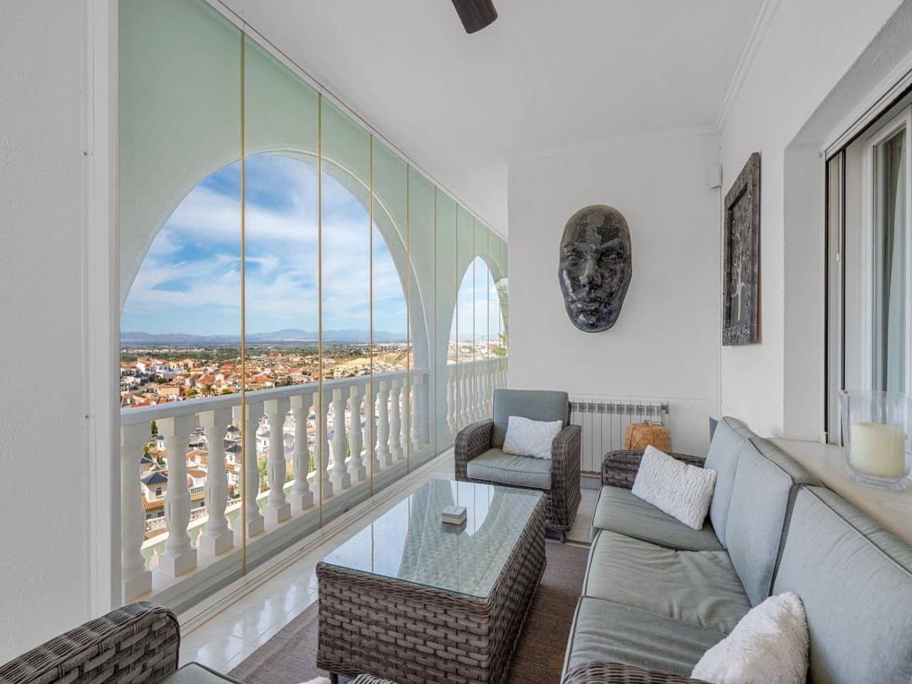 4 bedroom Villa for sale in Rojales with pool garage - € 599,000 (Ref: 9756317)