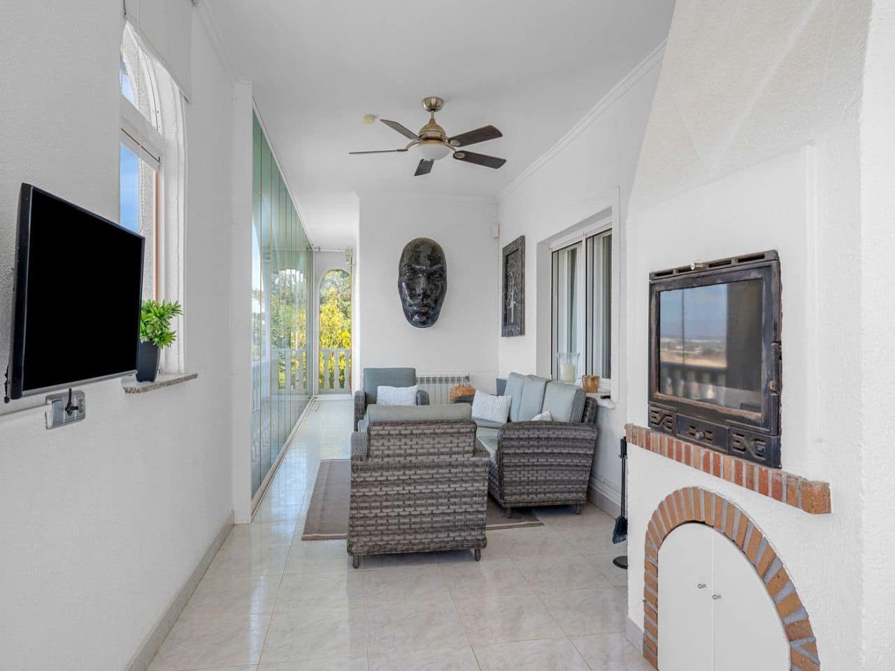 4 bedroom Villa for sale in Rojales with pool garage - € 599,000 (Ref: 9756317)