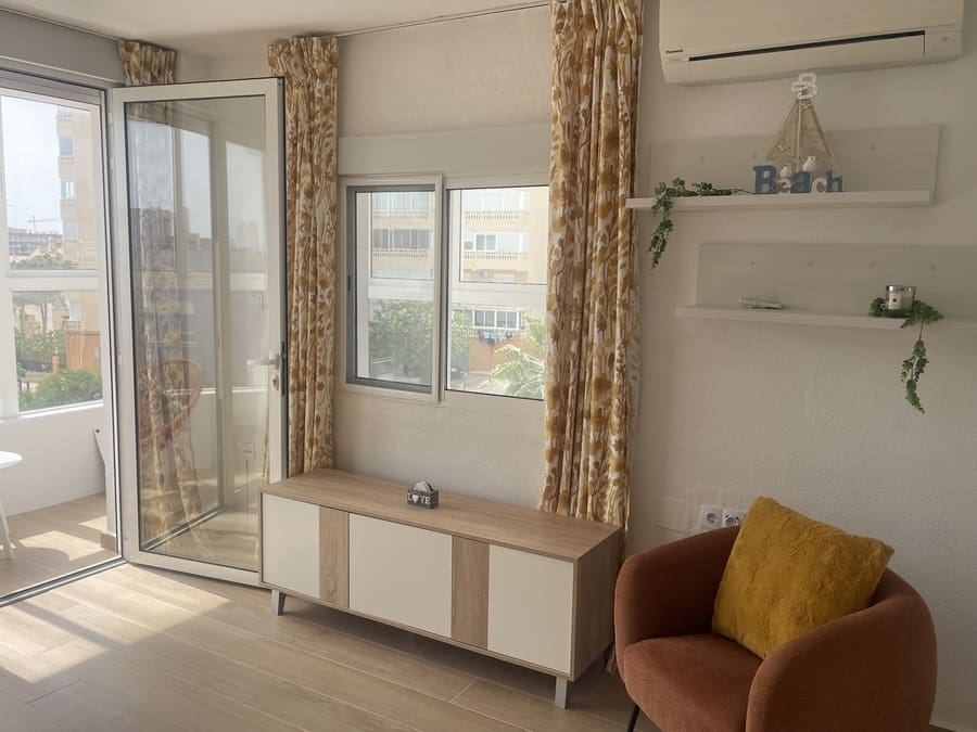 Lejlighed til salg i La Mata med swimmingpool - € 105.000 (Ref: 9761285)