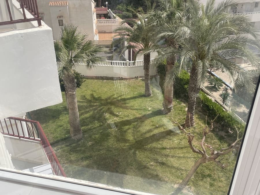 Lejlighed til salg i La Mata med swimmingpool - € 105.000 (Ref: 9761285)