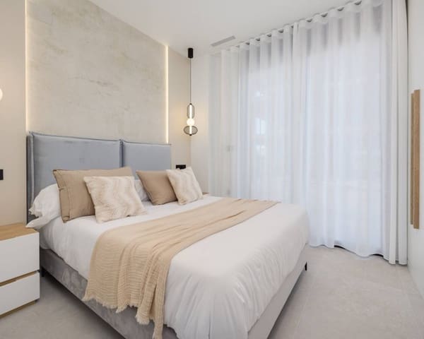 2 quarto Apartamento para venda em Guardamar del Segura com piscina garagem - 245 000 € (Ref: 9761288)