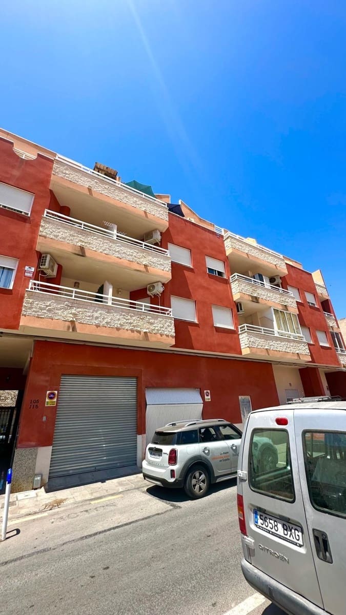 2 bedroom Penthouse for sale in Torrevieja - € 164,900 (Ref: 9762253)