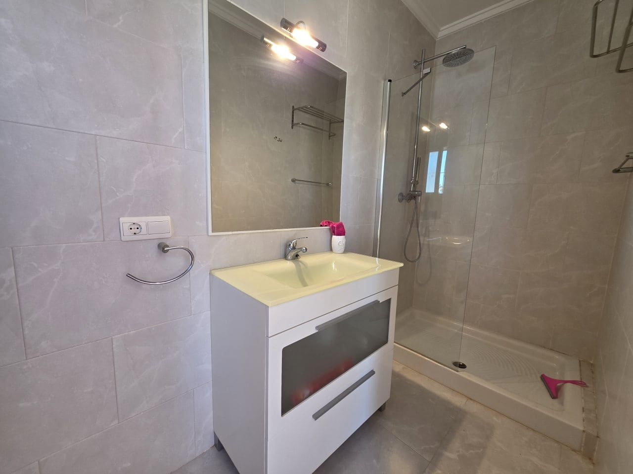 4 bedroom Villa for sale in Rojales with pool garage - € 495,000 (Ref: 9778428)