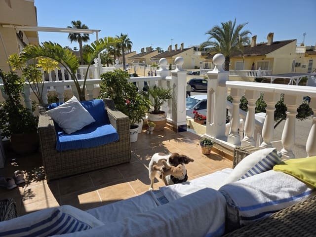 4 soveværelse Semi-Rækkehus til salg i Benijófar med swimmingpool - € 262.500 (Ref: 9778439)