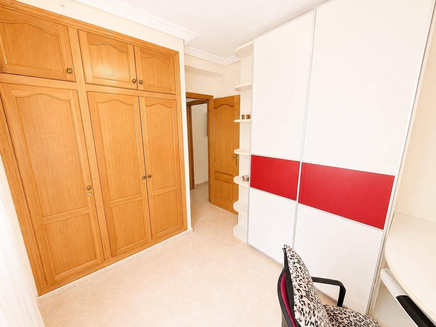 Ático de 2 habitaciones en Torrevieja en venta - 165.000 € (Ref: 9781105)