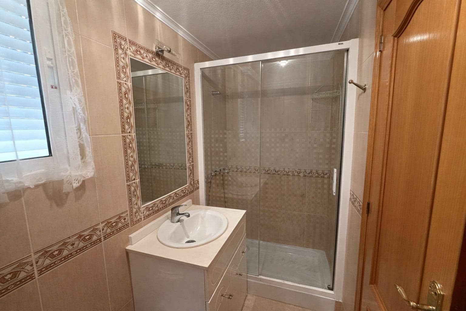 Ático de 2 habitaciones en Torrevieja en venta - 165.000 € (Ref: 9781105)