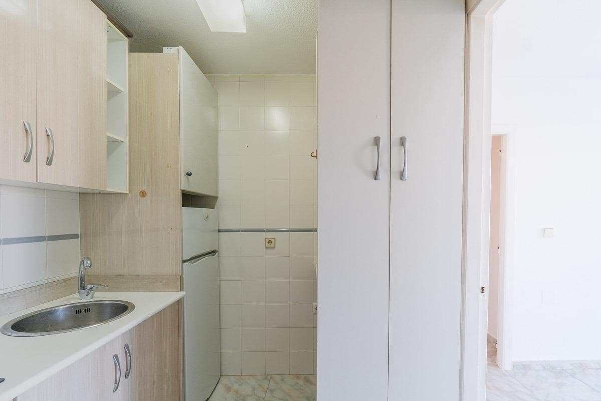 2 soverom Rekkehus til salgs i Torrevieja - € 138 000 (Ref: 9781106)