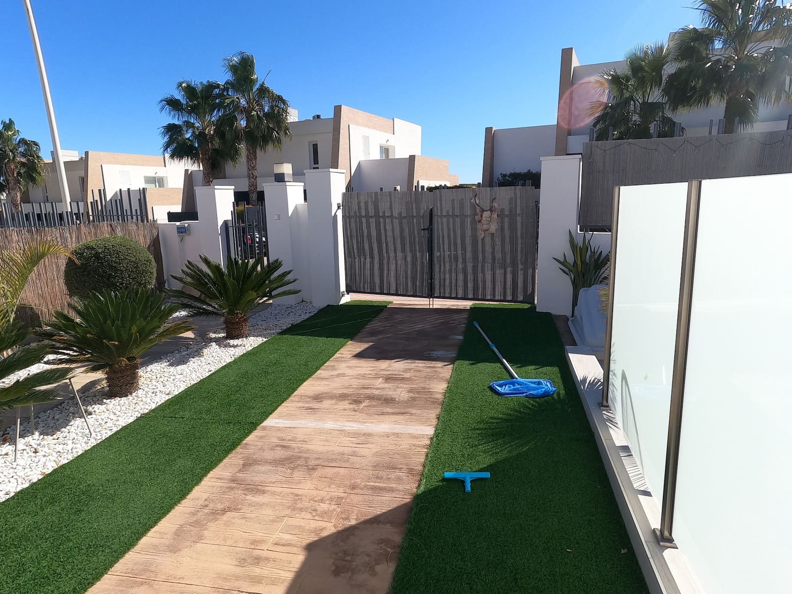 3 slaapkamer Villa te koop in Algorfa met zwembad garage - € 585.000 (Ref: 9781112)