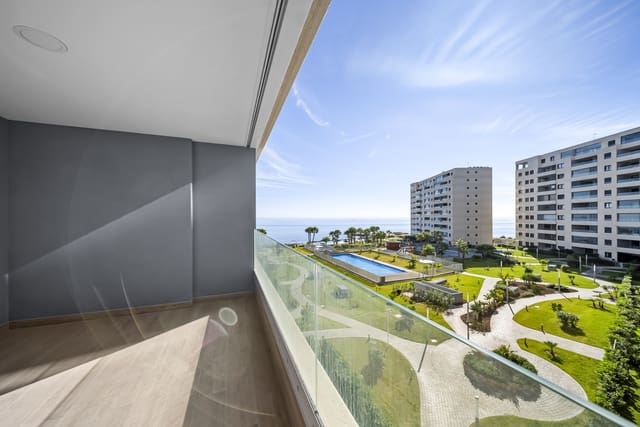 3 soverom Leilighet til salgs i Torrevieja med svømmebasseng garasje - € 599 000 (Ref: 9783874)