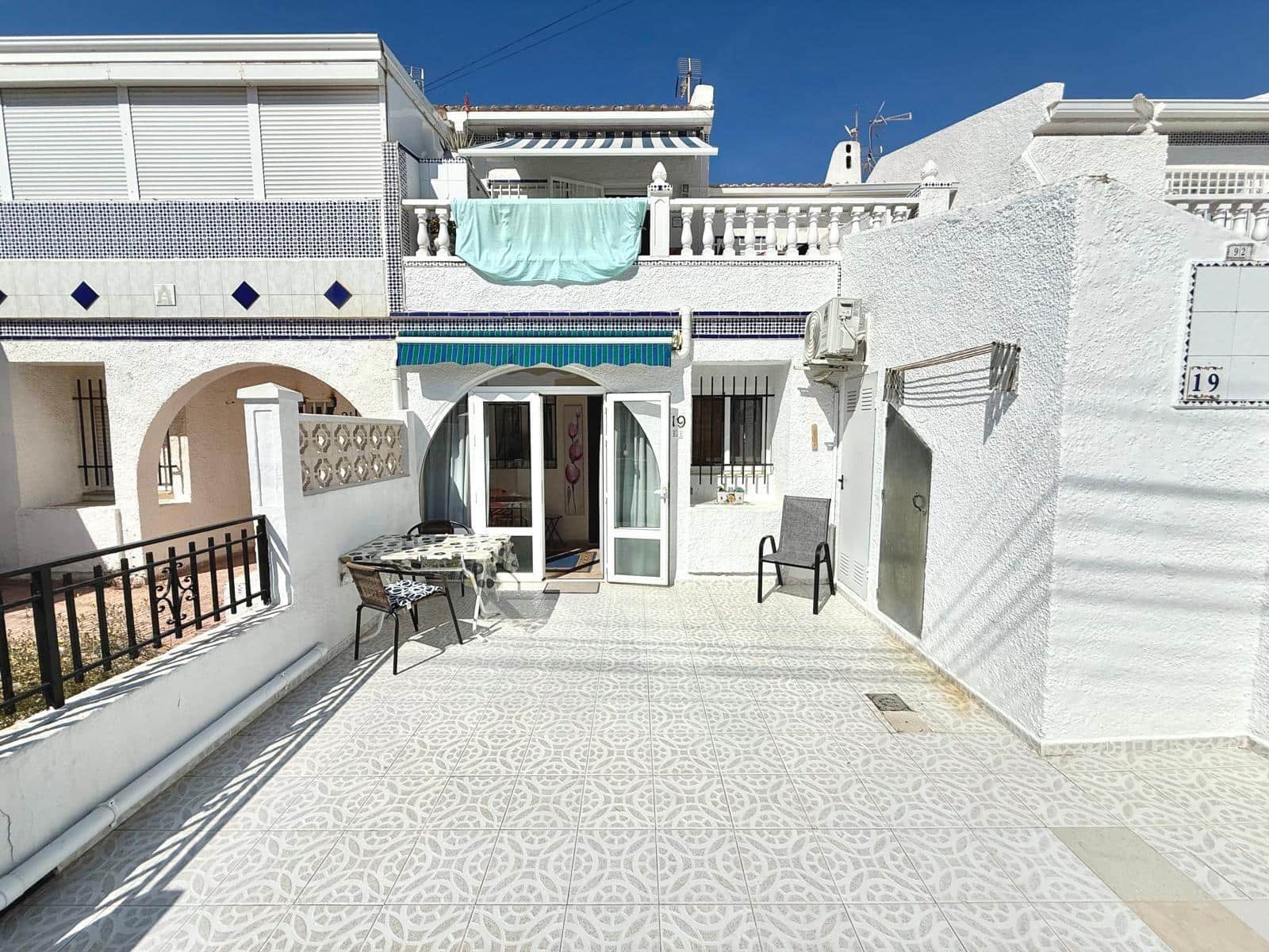 1 bedroom Bungalow for sale in Torrevieja with pool - € 84,900 (Ref: 9789764)