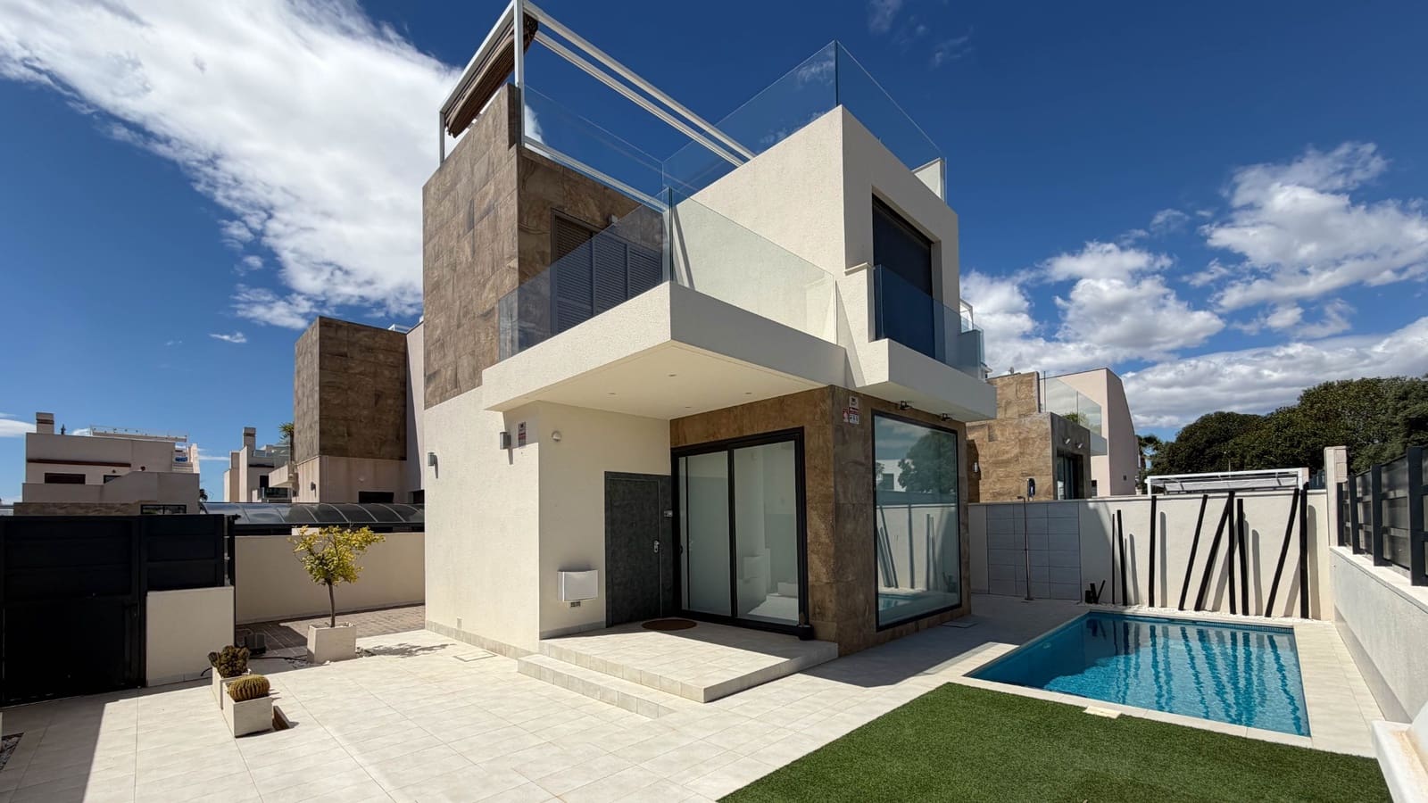 Casa de 3 habitaciones en Rojales en venta con piscina garaje - 399.900 € (Ref: 9793330)