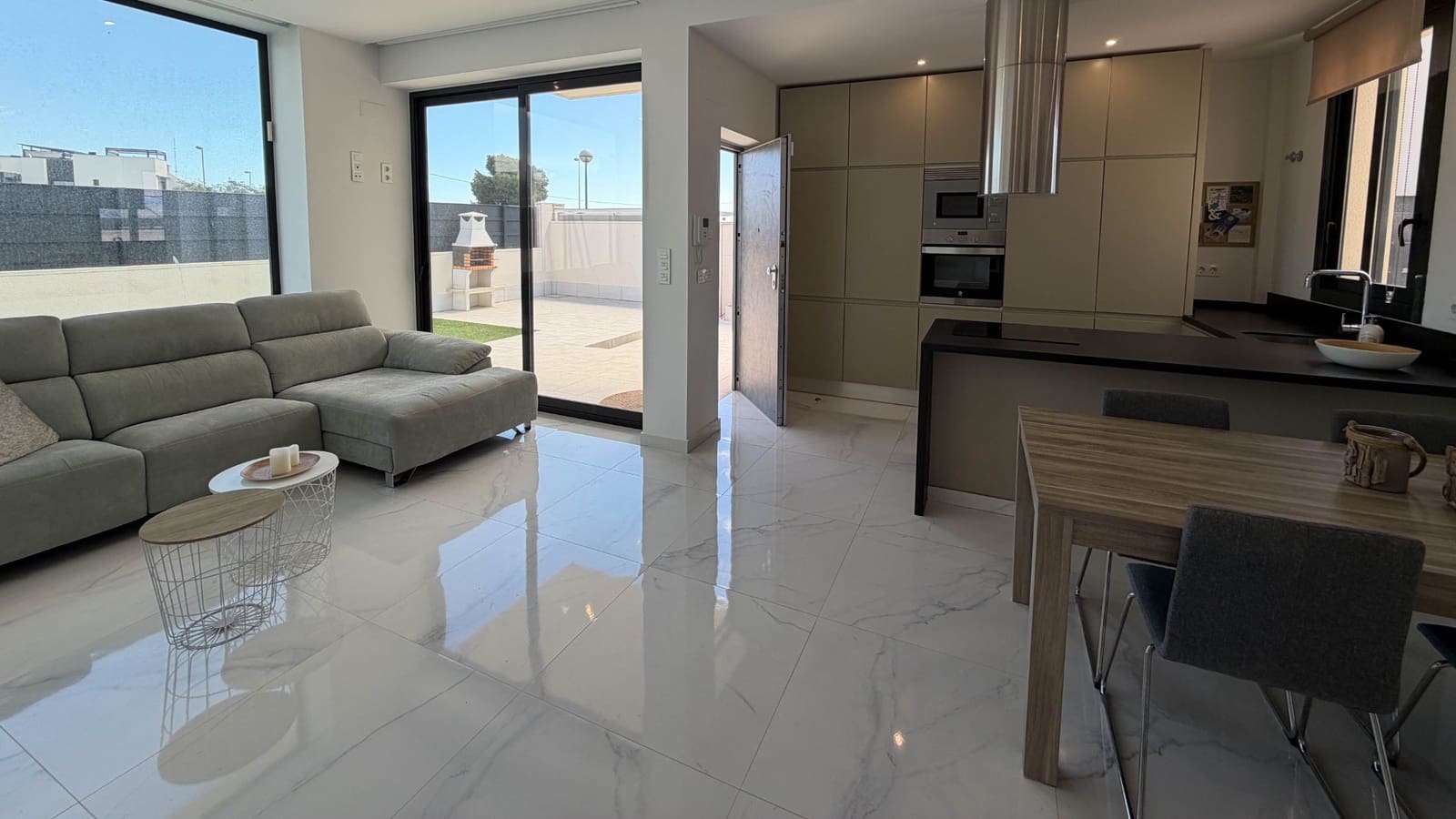 Casa de 3 habitaciones en Rojales en venta con piscina garaje - 399.900 € (Ref: 9793330)