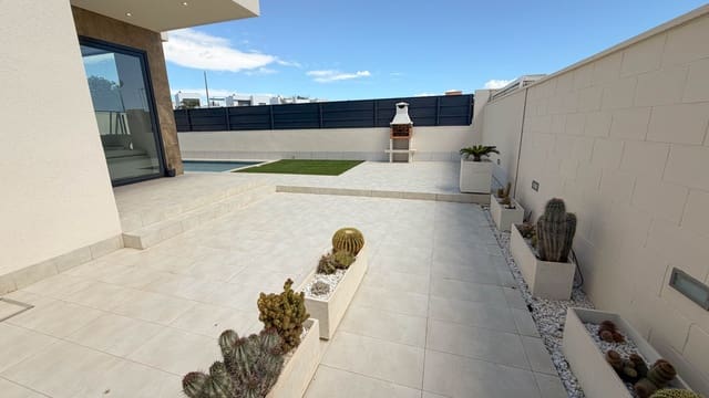 Casa de 3 habitaciones en Rojales en venta con piscina garaje - 399.900 € (Ref: 9793330)