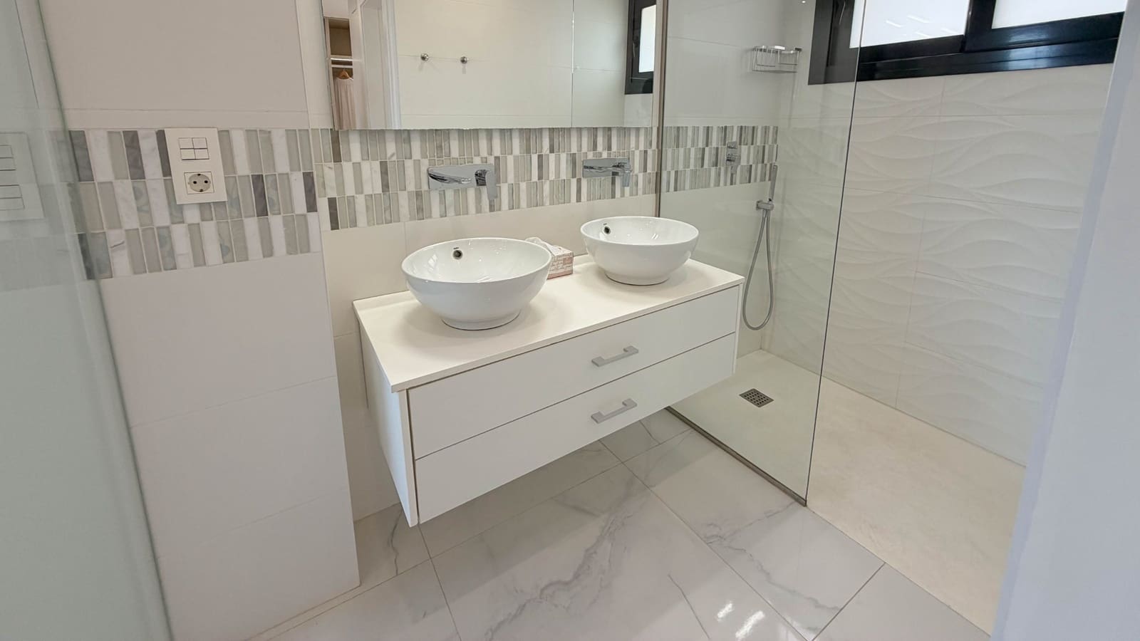 Casa de 3 habitaciones en Rojales en venta con piscina garaje - 399.900 € (Ref: 9793330)