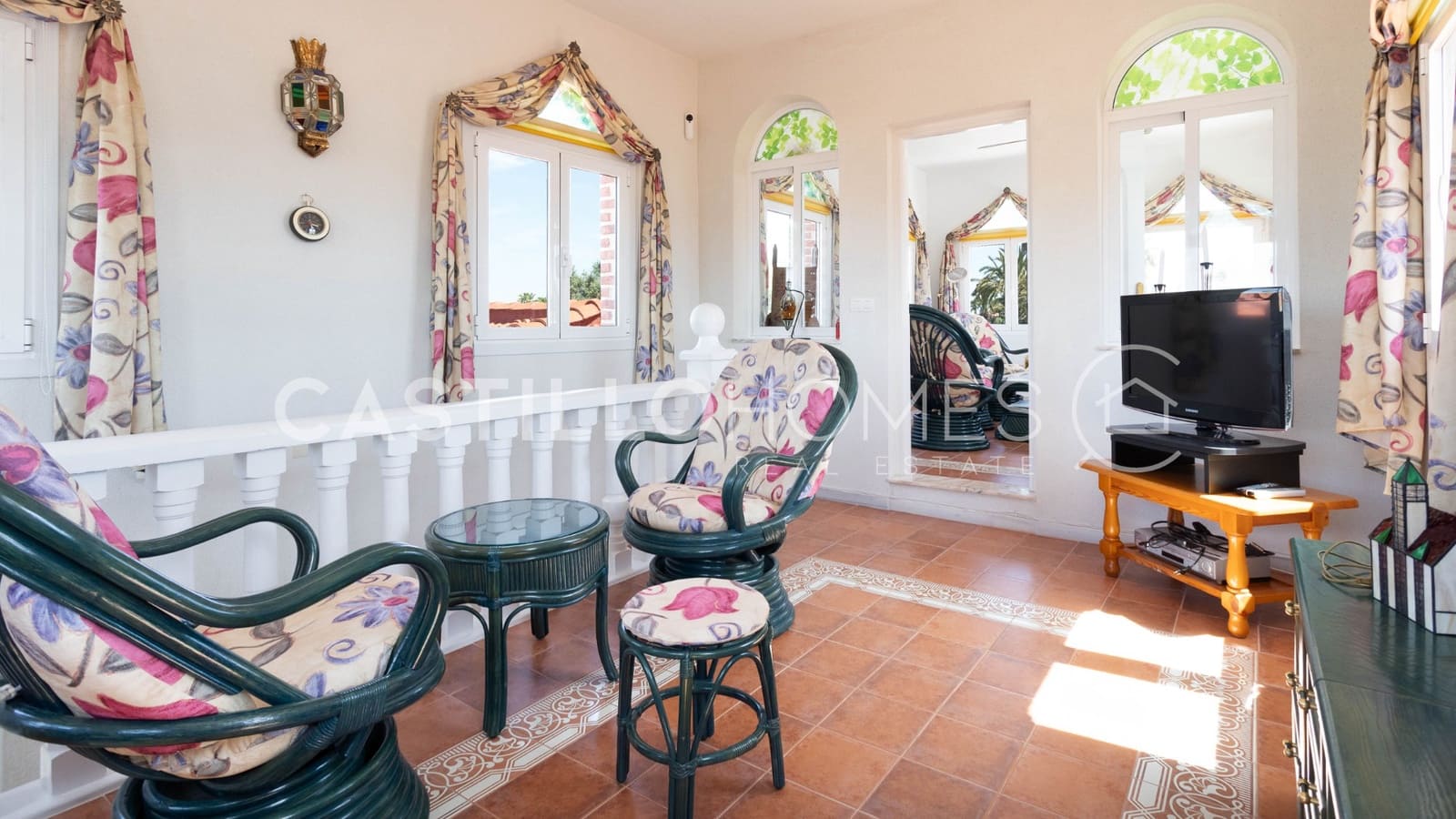 4 quarto Moradia para venda em Torrevieja com piscina garagem - 545 000 € (Ref: 9793331)