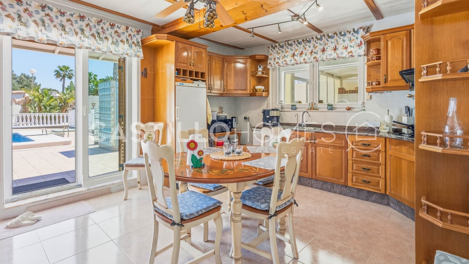 4 quarto Moradia para venda em Torrevieja com piscina garagem - 545 000 € (Ref: 9793331)