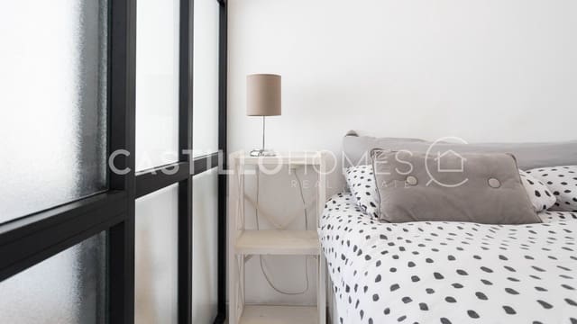 1 soveværelse Studio til salg i Torrevieja med swimmingpool - € 105.000 (Ref: 9793332)