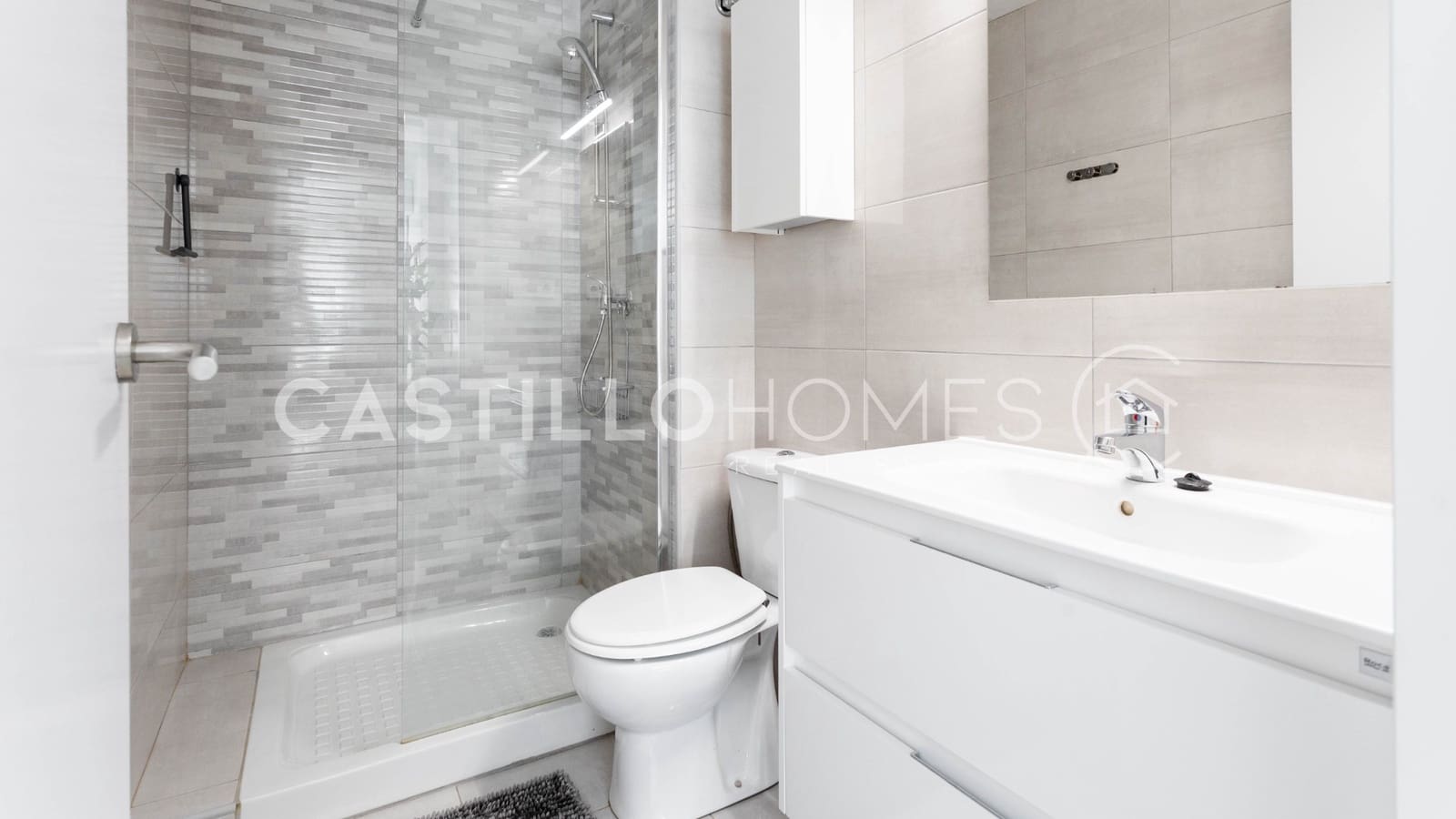 1 soveværelse Studio til salg i Torrevieja med swimmingpool - € 105.000 (Ref: 9793332)