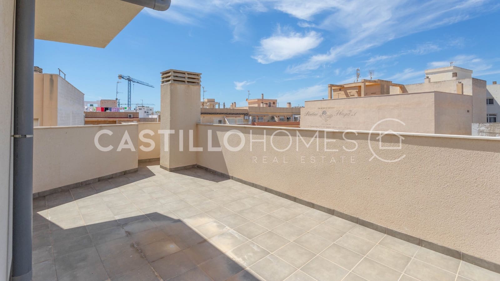 1 soveværelse Studio til salg i Torrevieja med swimmingpool - € 105.000 (Ref: 9793332)