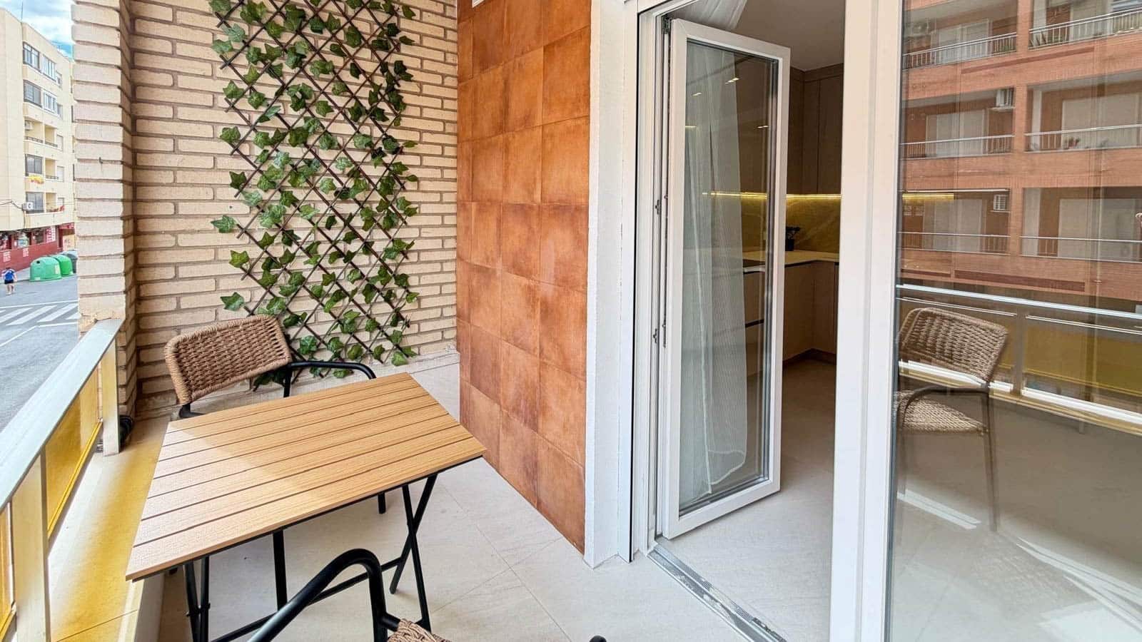 4 quarto Apartamento para venda em Torrevieja - 277 000 € (Ref: 9793336)