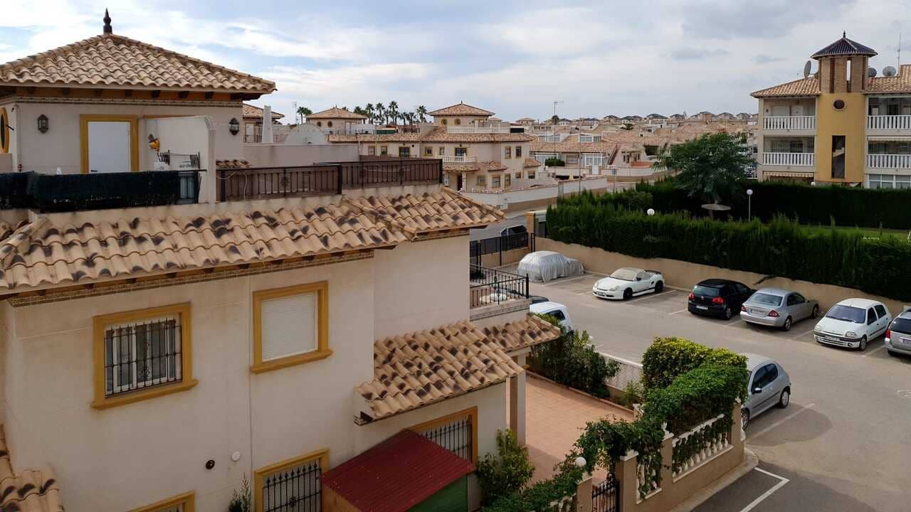 2 soverom Leilighet til salgs i Cabo Roig med svømmebasseng - € 165 000 (Ref: 9793339)