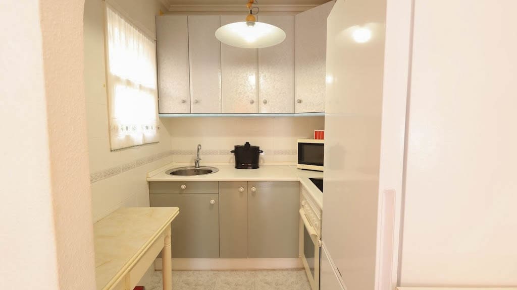 2 soveværelse Bungalow til salg i Orihuela Costa med swimmingpool - € 147.000 (Ref: 9793341)