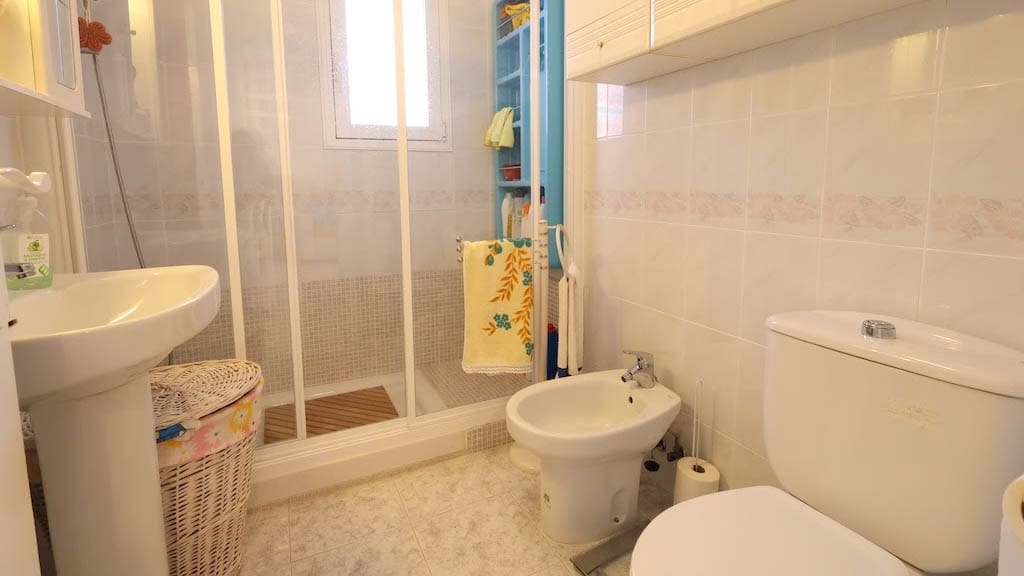 2 soveværelse Bungalow til salg i Orihuela Costa med swimmingpool - € 147.000 (Ref: 9793341)