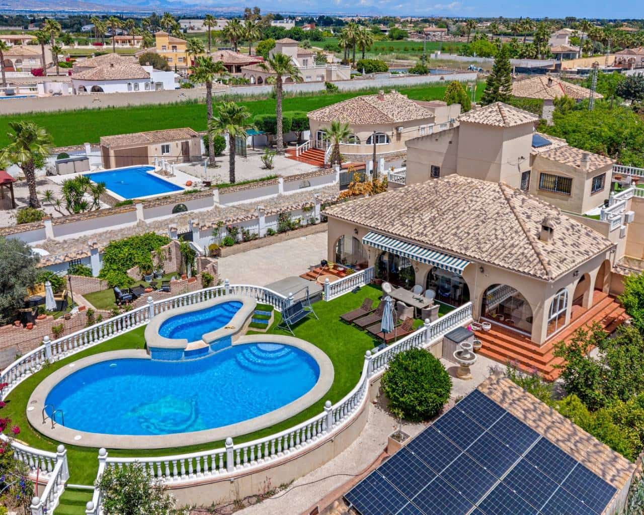 5 Zimmer Finca/Landgut zu verkaufen in Catral mit Pool Garage - 575.000 € (Ref: 9793356)