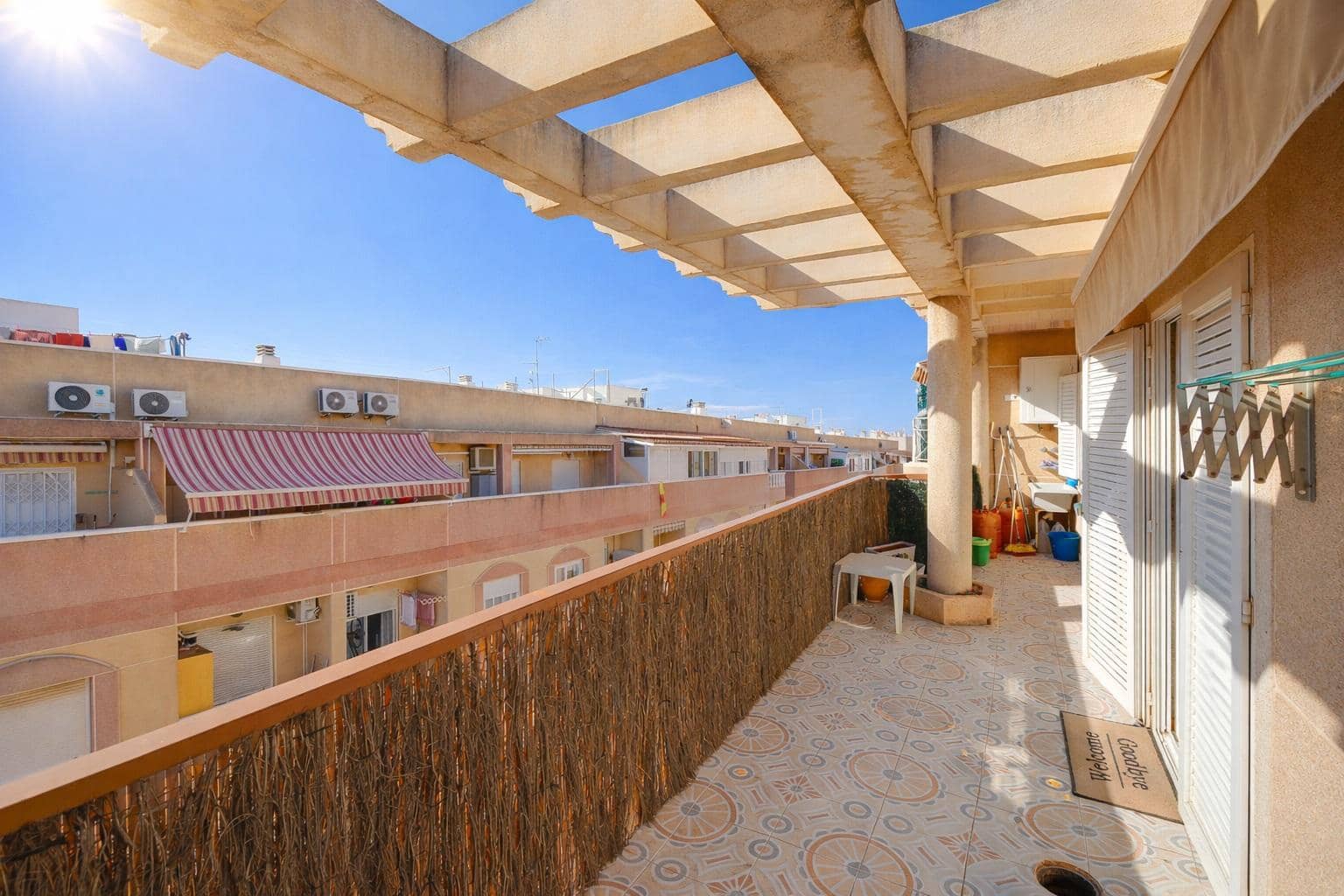 2 bedroom Apartment for sale in Torrevieja - € 149,990 (Ref: 9797734)