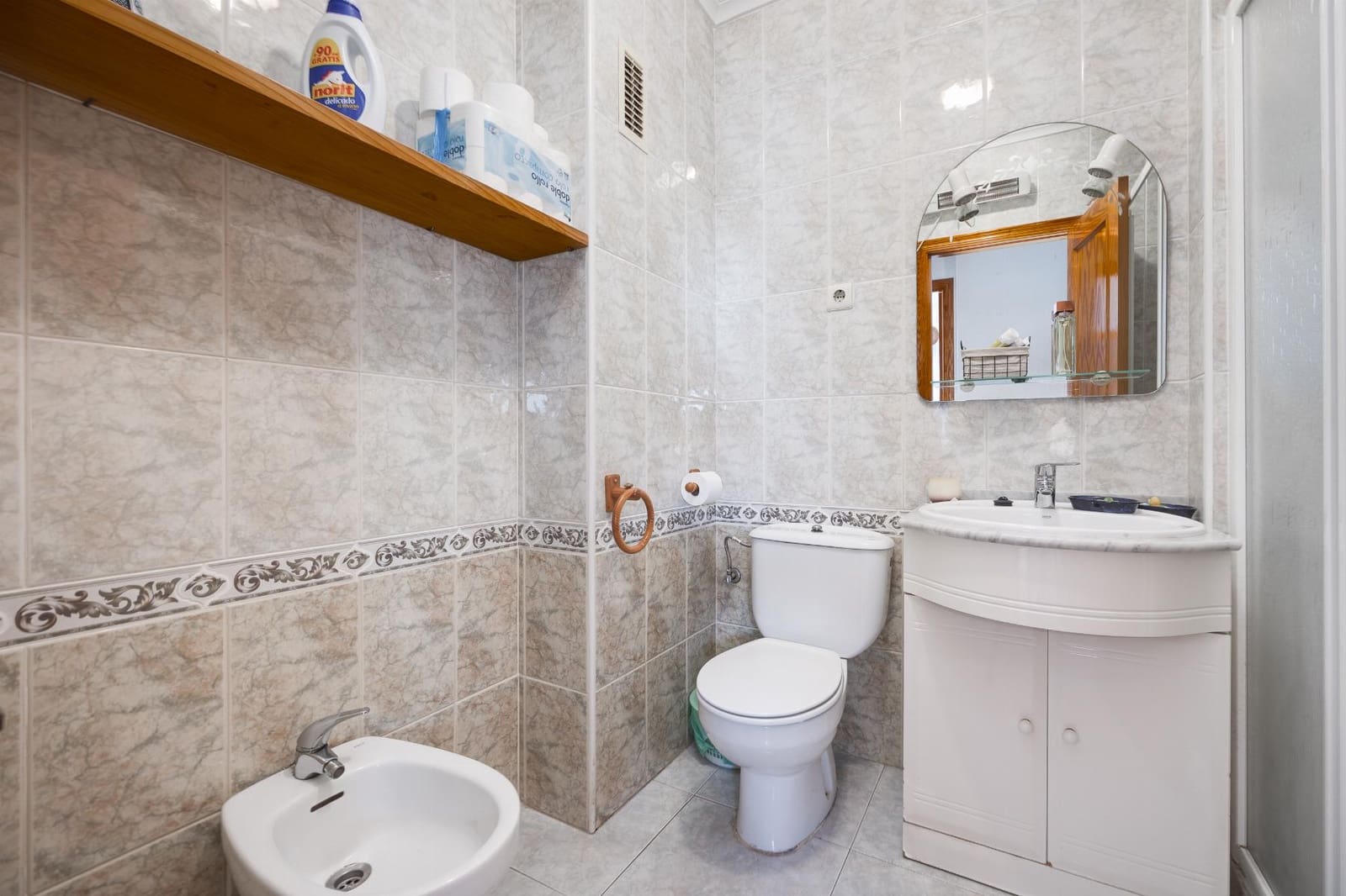 2 bedroom Apartment for sale in Torrevieja - € 149,990 (Ref: 9797734)
