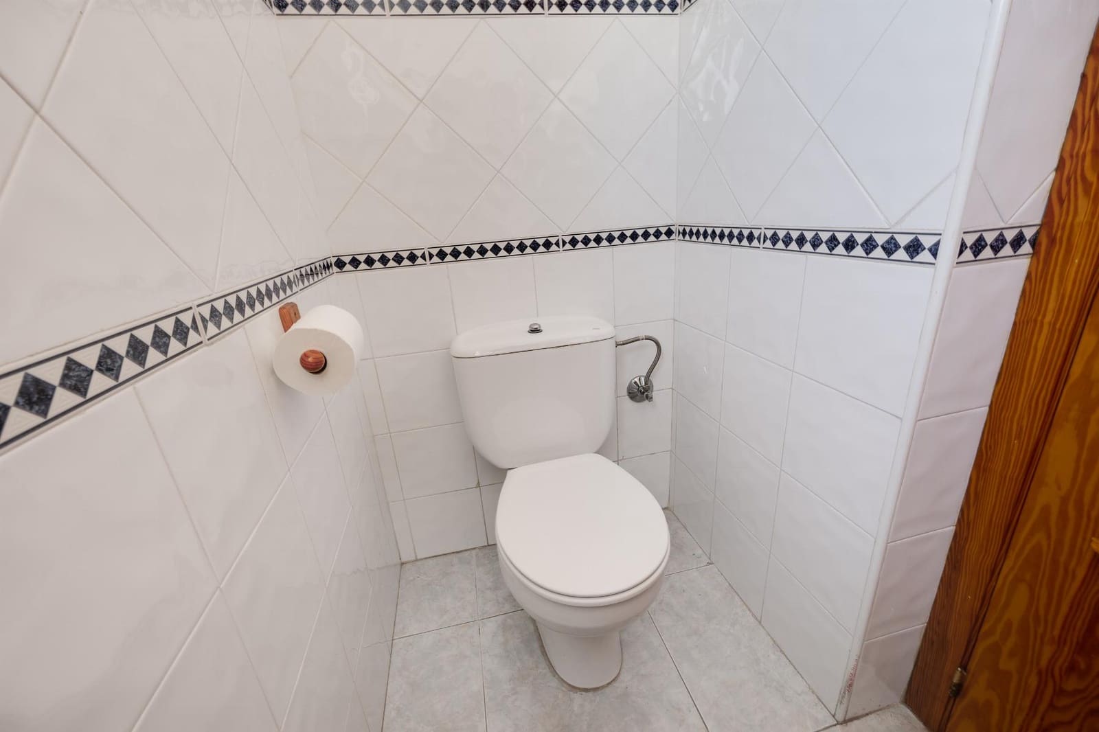 2 bedroom Apartment for sale in Torrevieja - € 149,990 (Ref: 9797734)