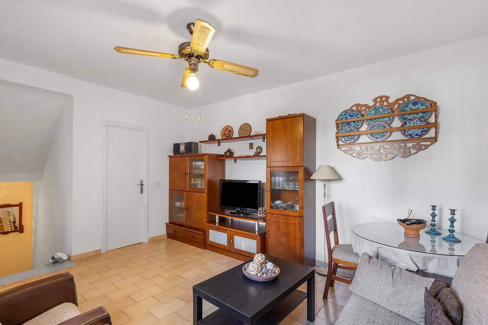 6 chambre Villa/Maison Mitoyenne à vendre à Torrevieja avec piscine - 179 000 € (Ref: 9797740)