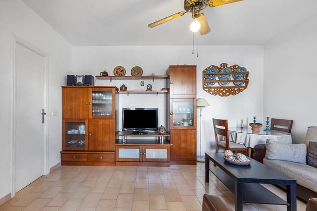 6 chambre Villa/Maison Mitoyenne à vendre à Torrevieja avec piscine - 179 000 € (Ref: 9797740)