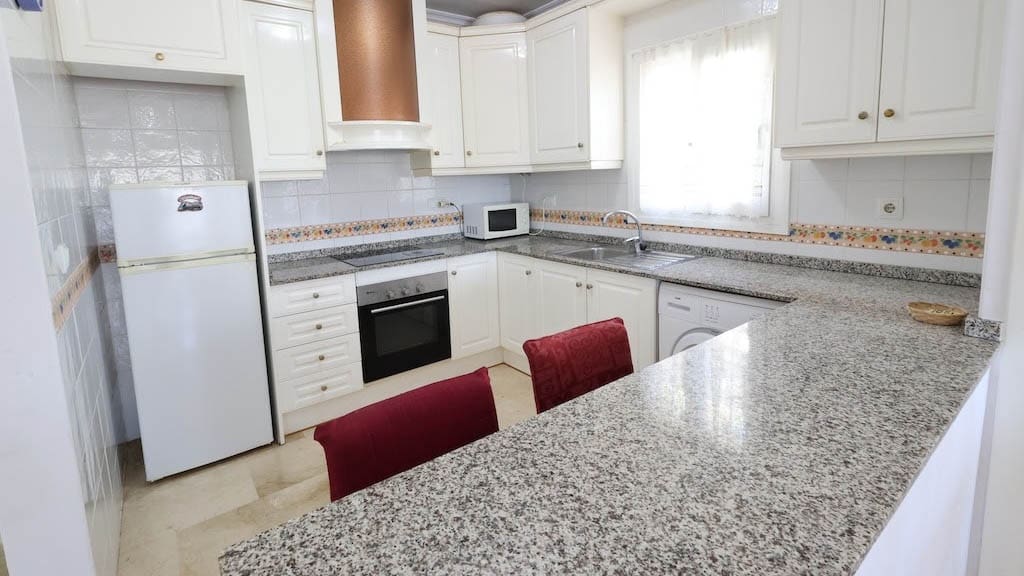 2 soveværelse Lejlighed til salg i Orihuela Costa med swimmingpool - € 179.000 (Ref: 9797746)