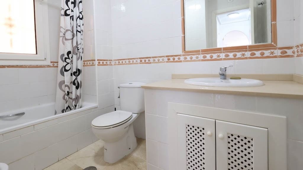 2 soveværelse Lejlighed til salg i Orihuela Costa med swimmingpool - € 179.000 (Ref: 9797746)