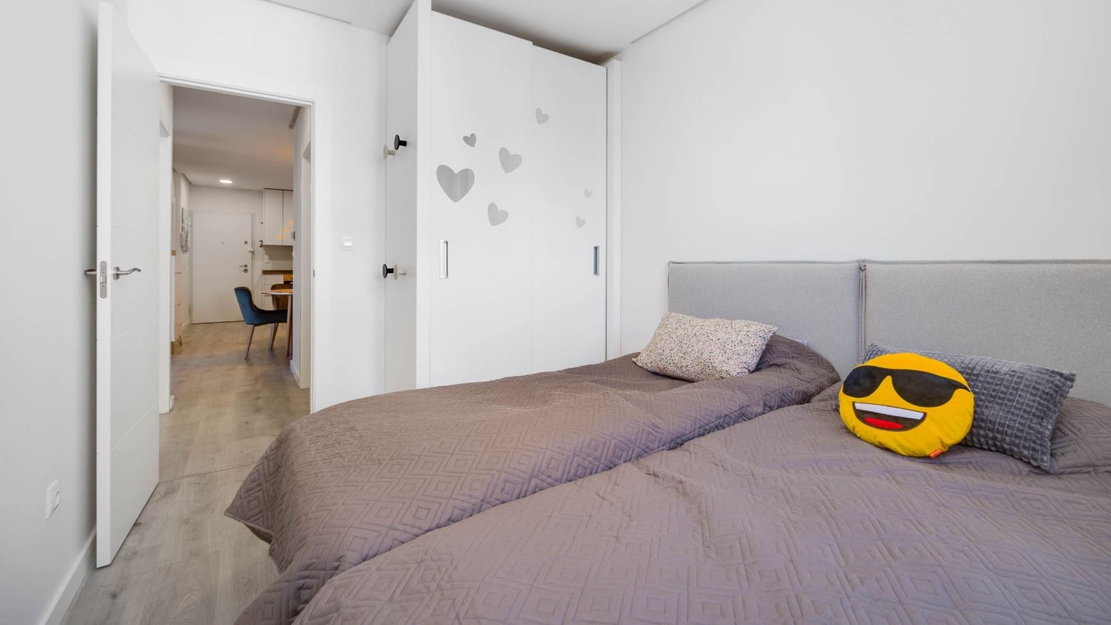 3 soveværelse Lejlighed til salg i Orihuela Costa med swimmingpool garage - € 299.000 (Ref: 9797747)