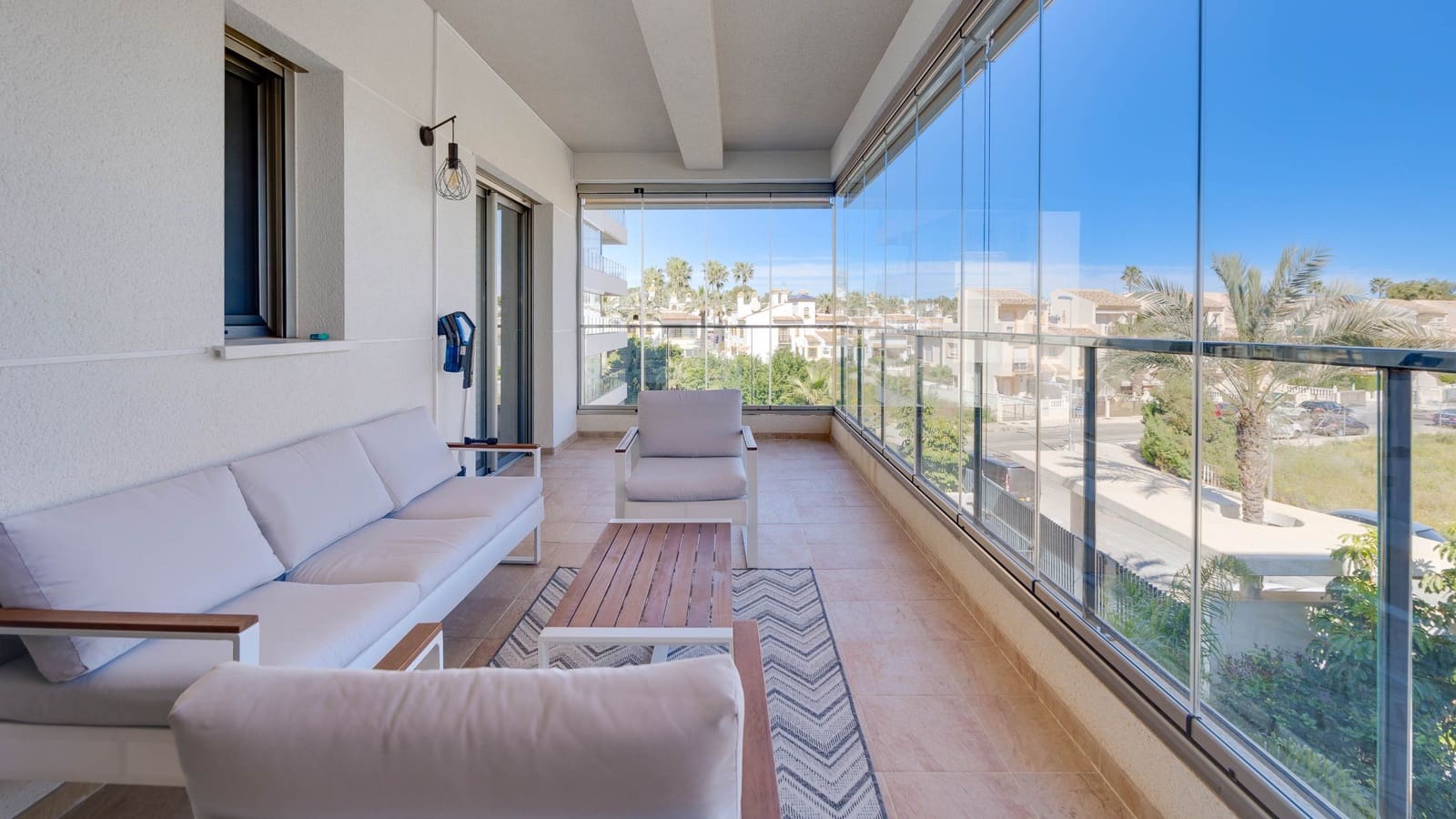 3 soveværelse Lejlighed til salg i Orihuela Costa med swimmingpool garage - € 299.000 (Ref: 9797747)