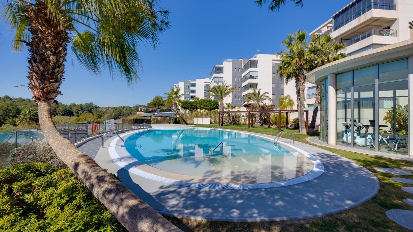 3 soveværelse Lejlighed til salg i Orihuela Costa med swimmingpool garage - € 299.000 (Ref: 9797747)