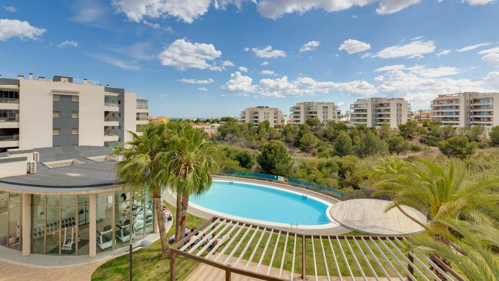 3 soveværelse Lejlighed til salg i Orihuela Costa med swimmingpool garage - € 299.000 (Ref: 9797747)