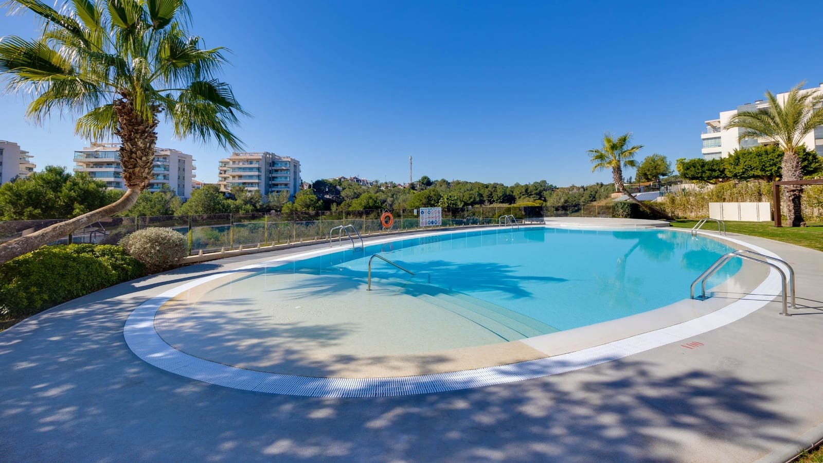 3 soveværelse Lejlighed til salg i Orihuela Costa med swimmingpool garage - € 299.000 (Ref: 9797747)