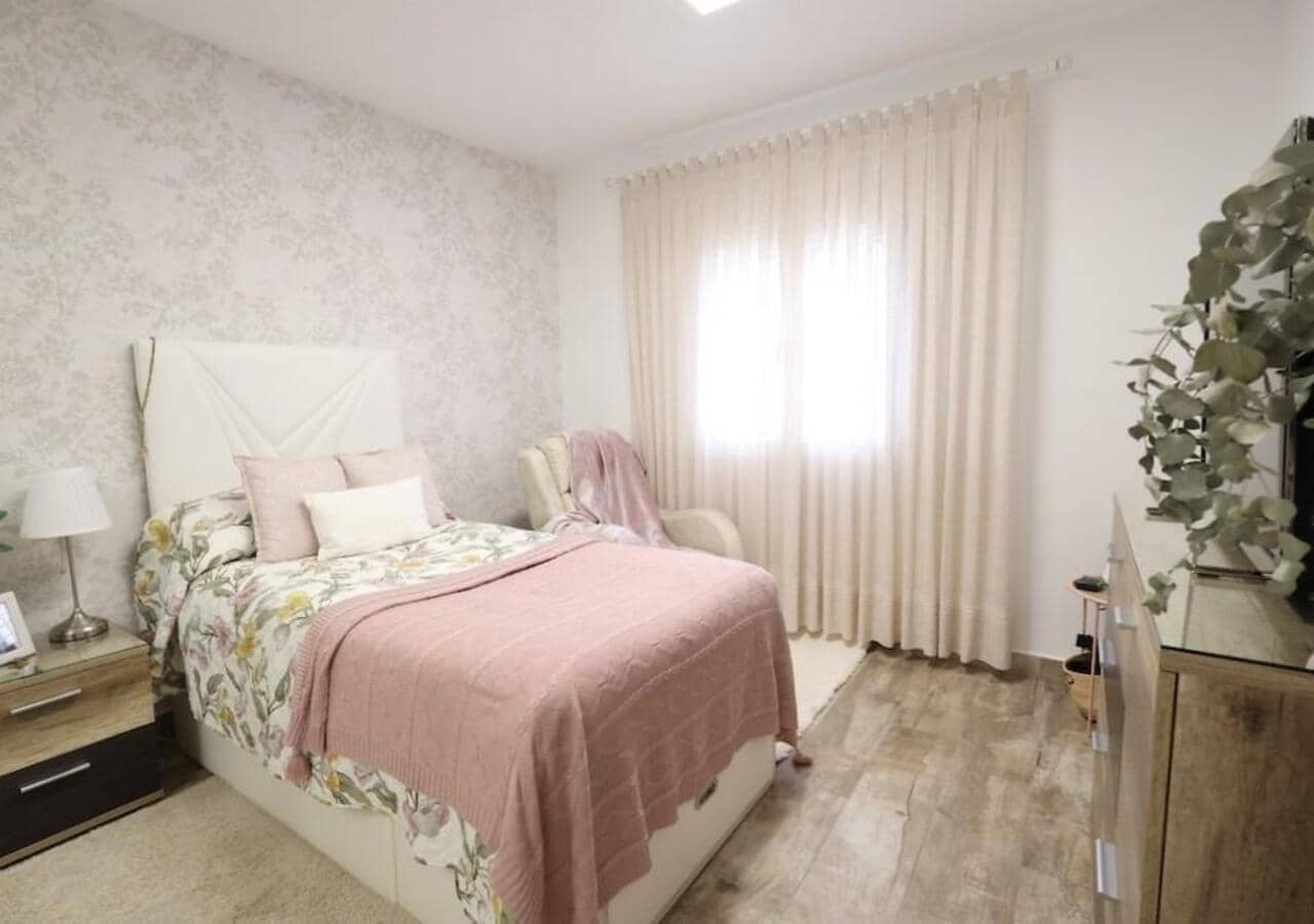 4 soveværelse Villa til salg i San Miguel de Salinas med swimmingpool garage - € 408.000 (Ref: 9797748)