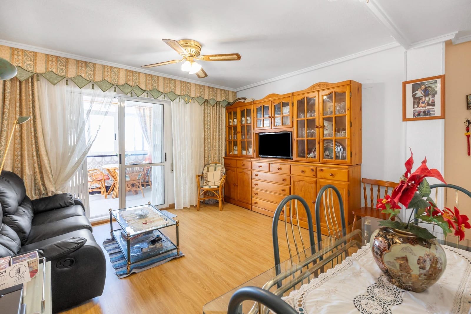 3 makuuhuone Kattohuoneisto myytävänä paikassa Torrevieja mukana 
autotalli - 181 000 € (Ref: 9800295)