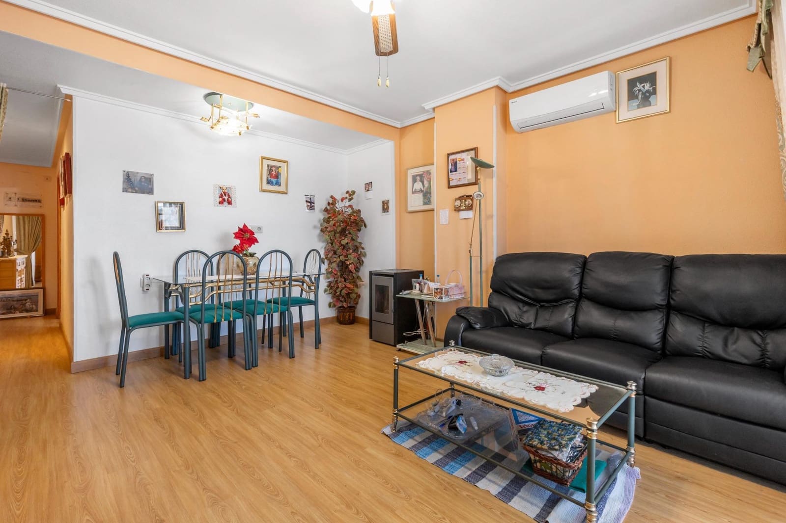 3 makuuhuone Kattohuoneisto myytävänä paikassa Torrevieja mukana 
autotalli - 181 000 € (Ref: 9800295)