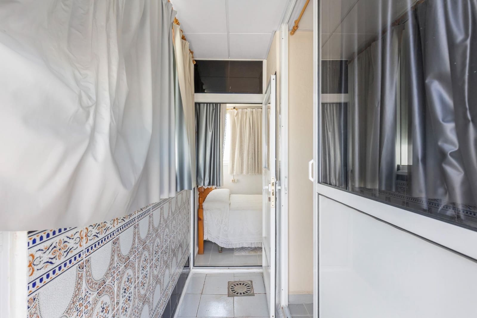 3 makuuhuone Kattohuoneisto myytävänä paikassa Torrevieja mukana 
autotalli - 181 000 € (Ref: 9800295)