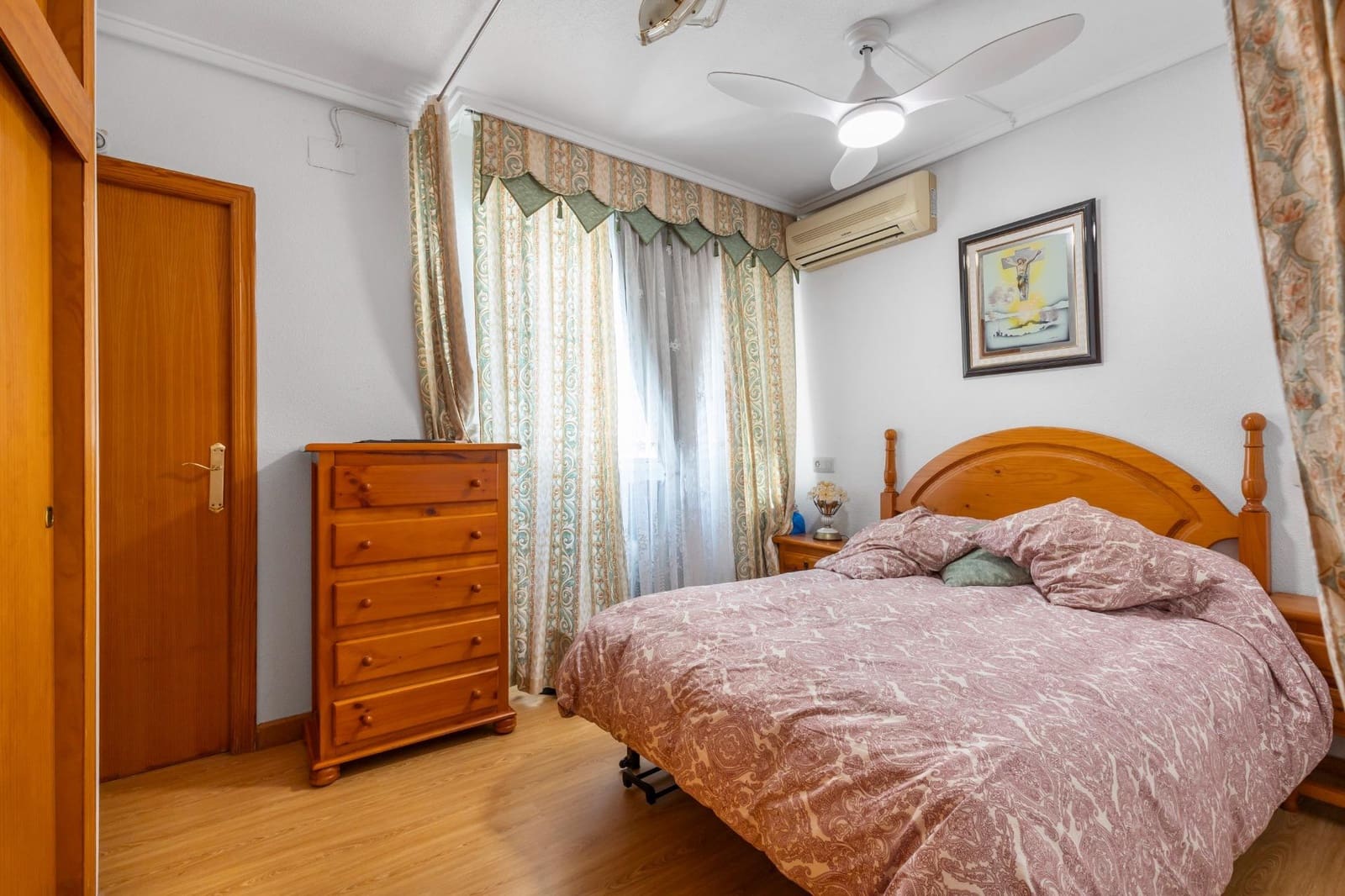 3 quarto Penthouse para venda em Torrevieja com garagem - 181 000 € (Ref: 9800295)