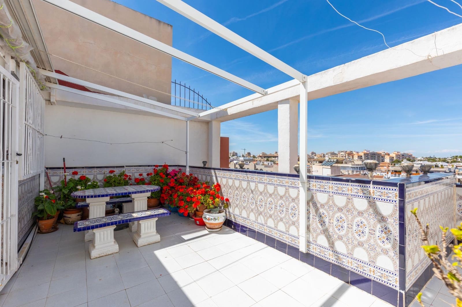 3 quarto Penthouse para venda em Torrevieja com garagem - 181 000 € (Ref: 9800295)