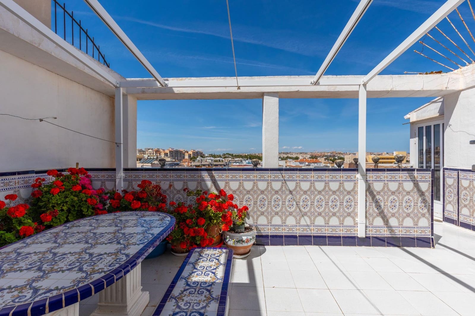 3 quarto Penthouse para venda em Torrevieja com garagem - 181 000 € (Ref: 9800295)