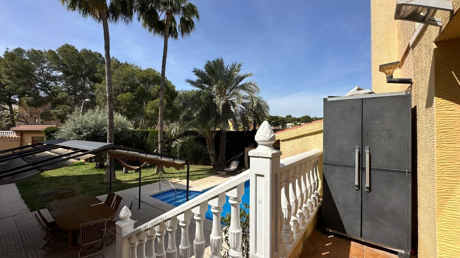 4 camera da letto Villa in vendita in Torrevieja con piscina garage - 490.000 € (Rif: 9800298)