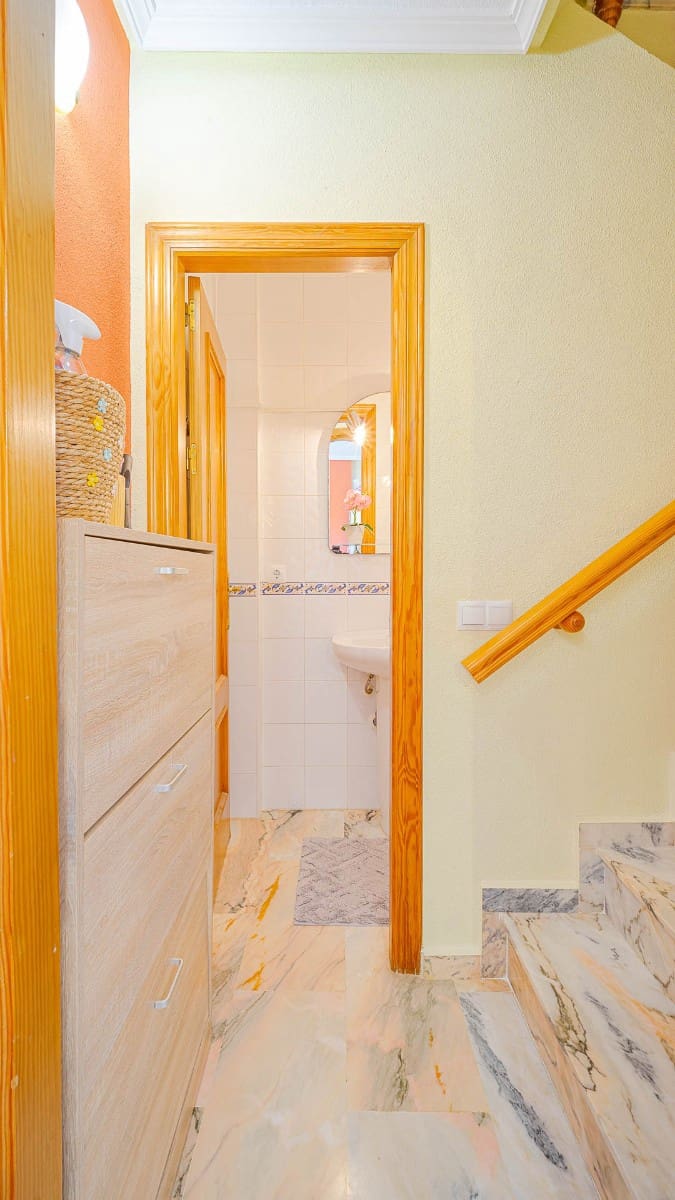 2 slaapkamer Rijtjeshuis te koop in Punta Prima met zwembad - € 269.000 (Ref: 9800305)